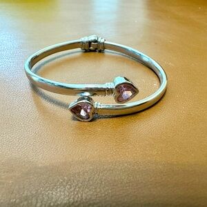 listing-status-banner